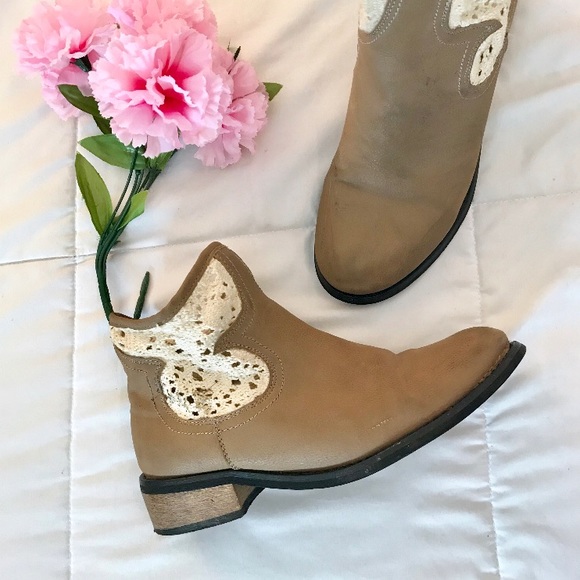 DSW Shoes - Q by Esquire Shoes | Brown Faux Leather Boots - 7 DSW Shoes - Q by Esquire Shoes | Brown Faux Leather Boots - 7